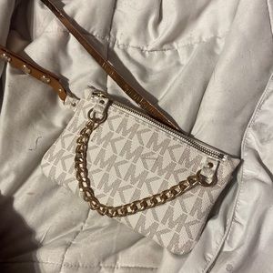 michael kors fanny pack
